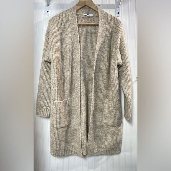 Uniqlo Women's Beige Cardigan Sweater S XS - Picture 1 of 4